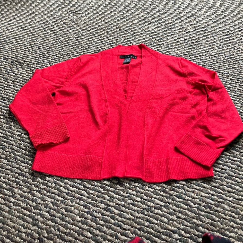 Grace women’s open front shrug sweater size small color red new without tags